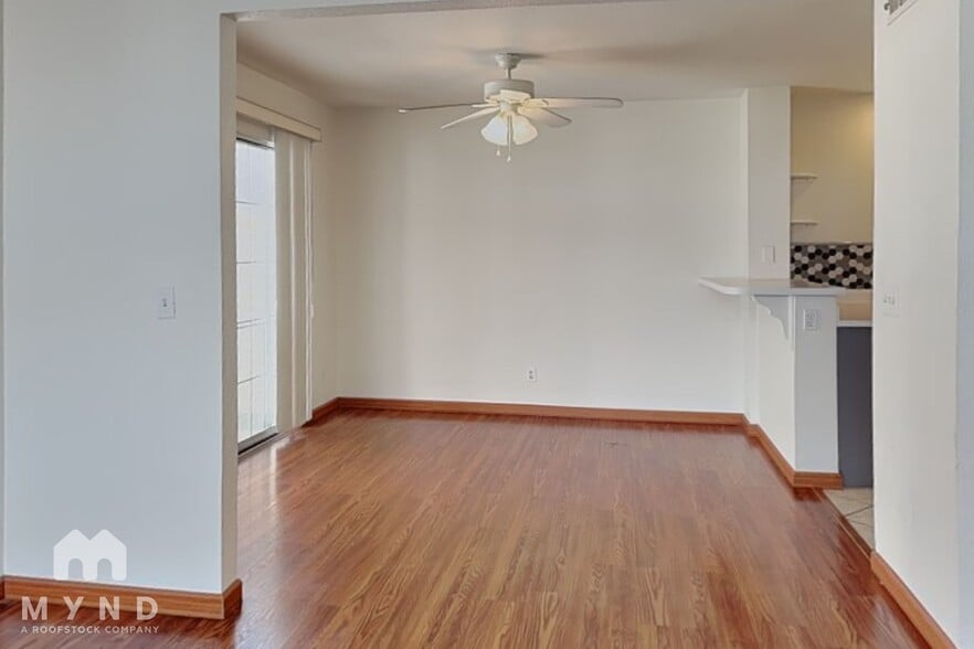 Building Photo - 8042 Laurena Ave