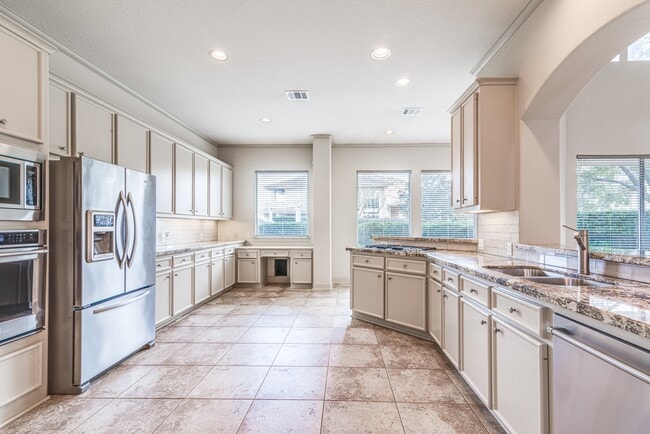 Building Photo - 403 Harborside Way