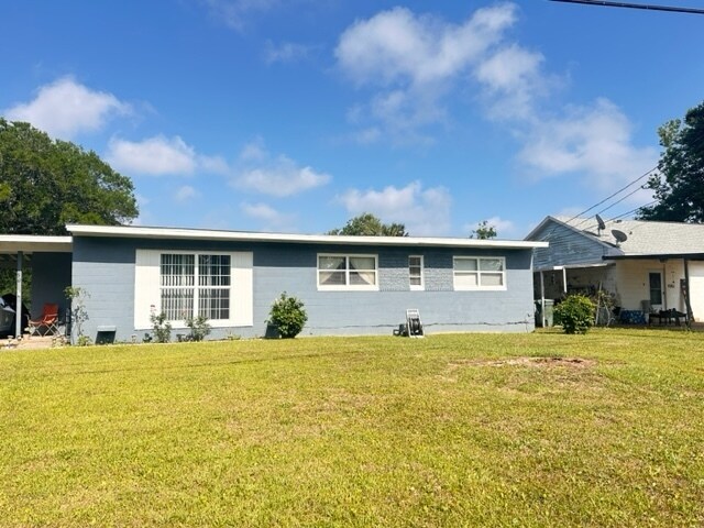 Building Photo - Charming affordable 3/1.5 House minutes from NAS Pensacola & Corry Station