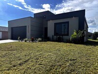 Building Photo - 2446 Embers Pkwy W