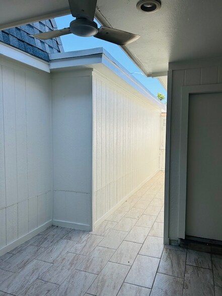 Building Photo - 2036 S 5th St