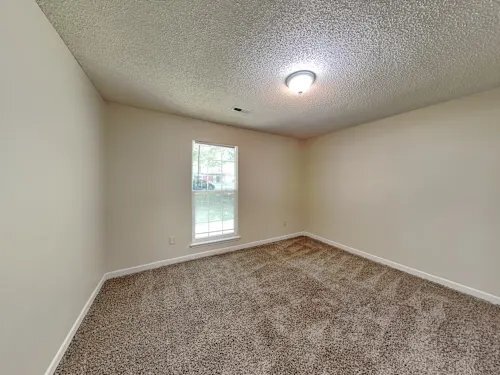 Building Photo - 4700 Cricklewood Ln
