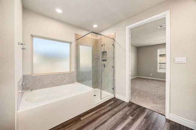 Building Photo - 31214 Gullwing Manor Dr