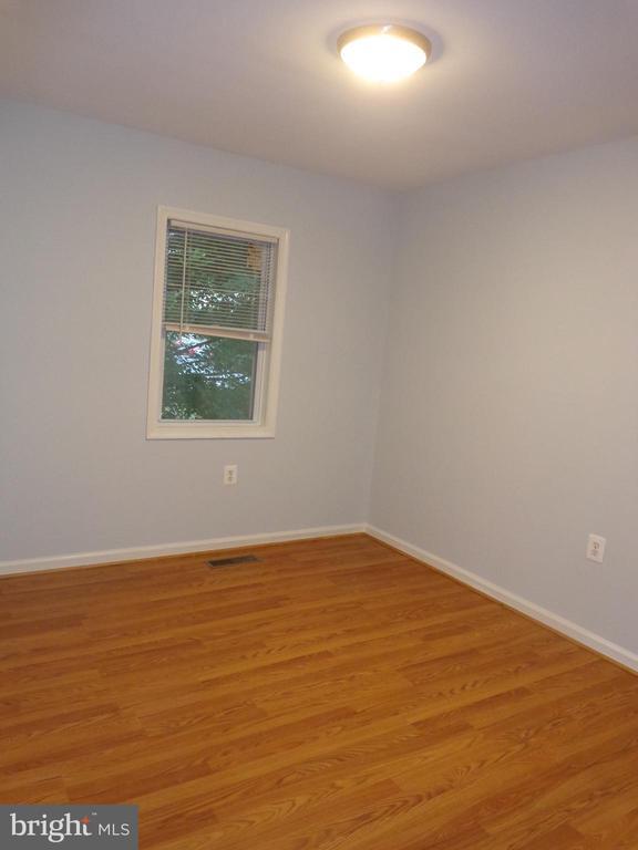 Building Photo - 5565 Peppercorn Dr