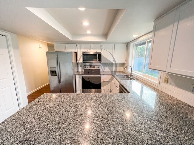 Building Photo - Single Level West Salem Home
