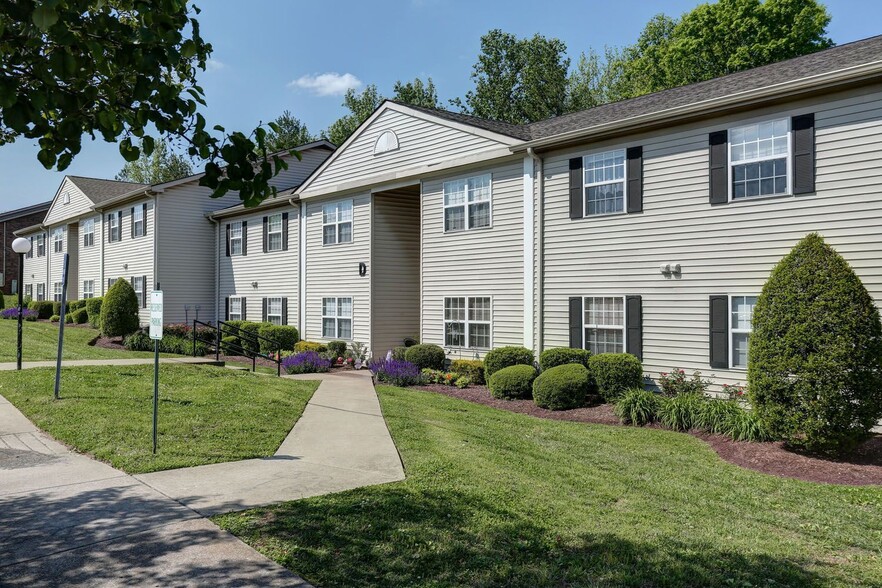 Ridgewood Apartments - 2045 Highway 41 S Greenbrier TN 37073 ...