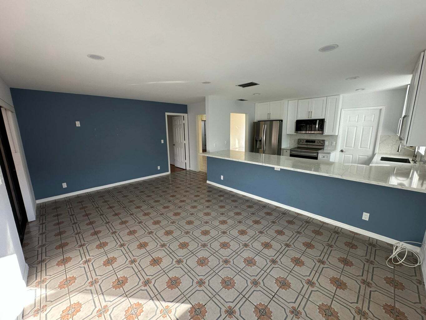 Building Photo - 3291 SW 4th St