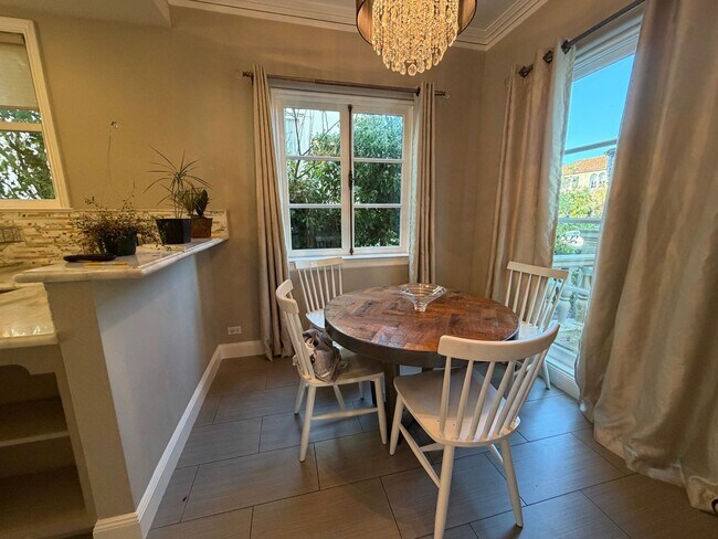 Building Photo - Elegant St. Francis Wood Residence - Available Furnished or Unfurnished