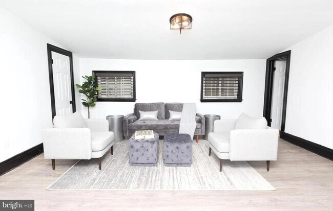 Primary Photo - 606 Cathedral St