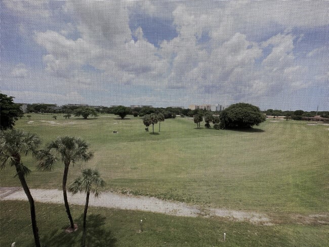 Building Photo - 2651 S Course Dr