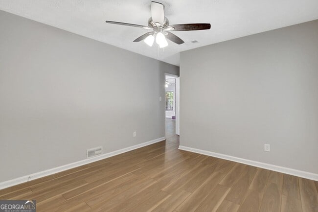 Building Photo - 125 Belle Dr