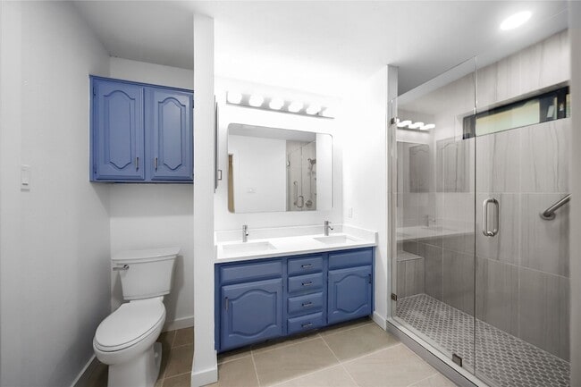 Building Photo - 1637 Stroud Ln