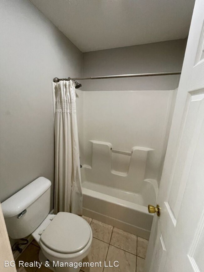 Building Photo - 3 br, 2 bath House - 4331 Christina St