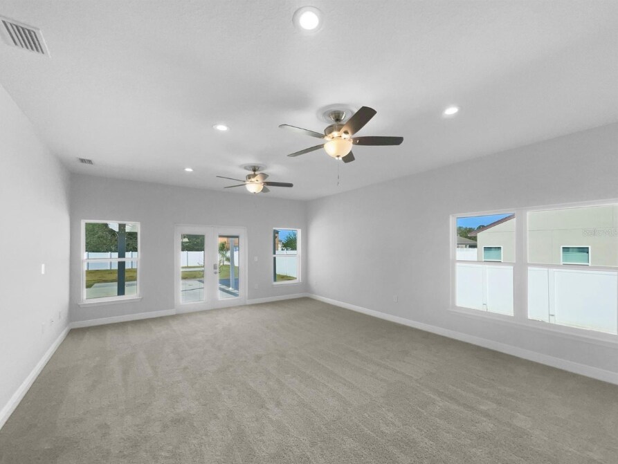 Building Photo - 1045 James Dr