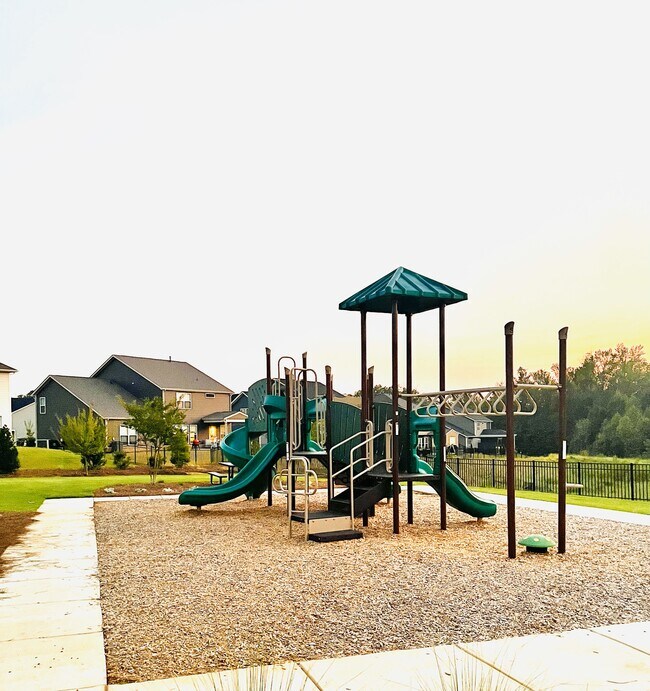 Building Photo - 1111 Kalli Dr