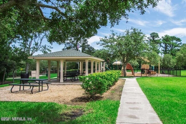 Building Photo - 4401 Cypress Creek Dr