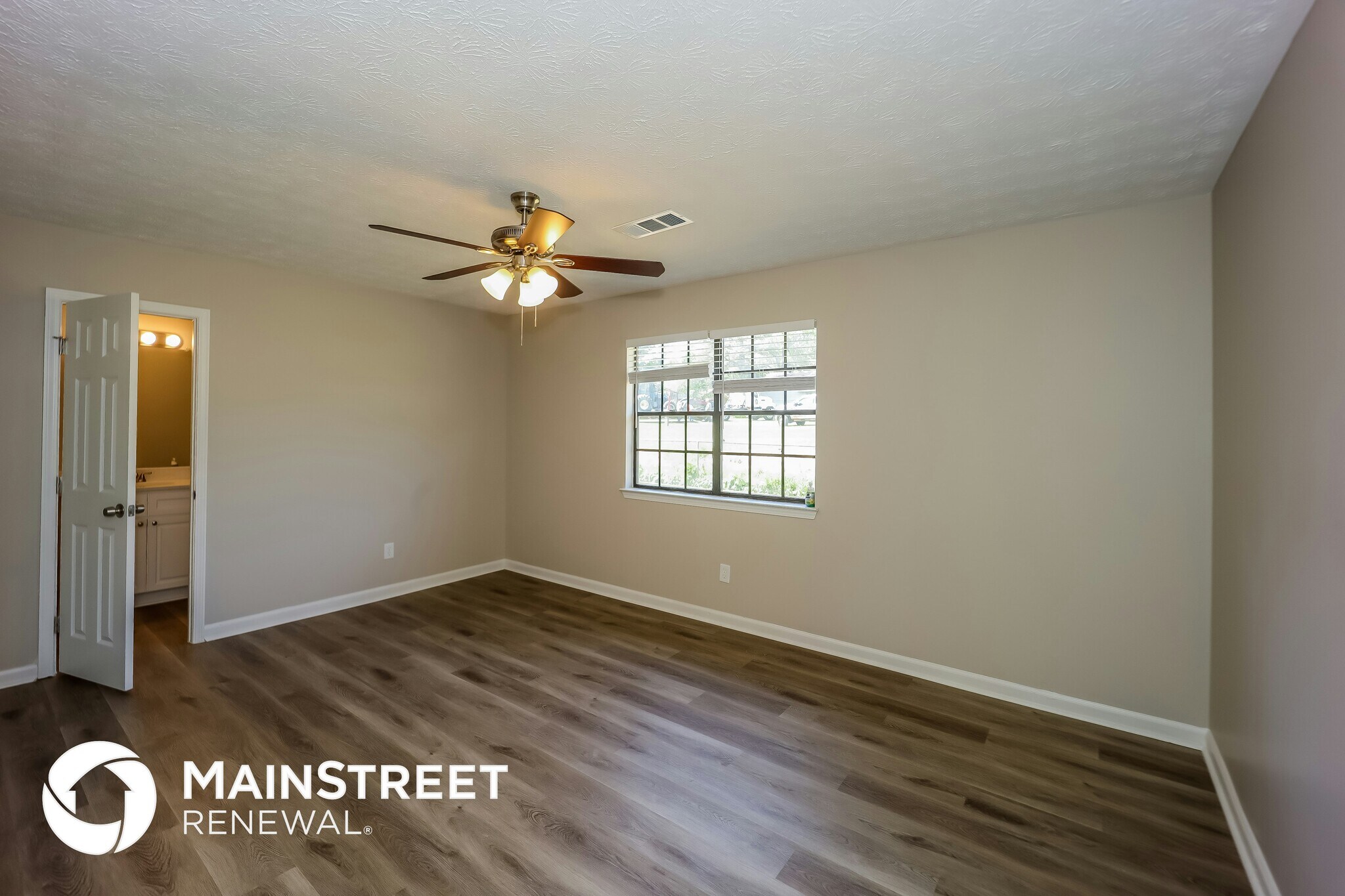 Building Photo - 252 Windemere Way