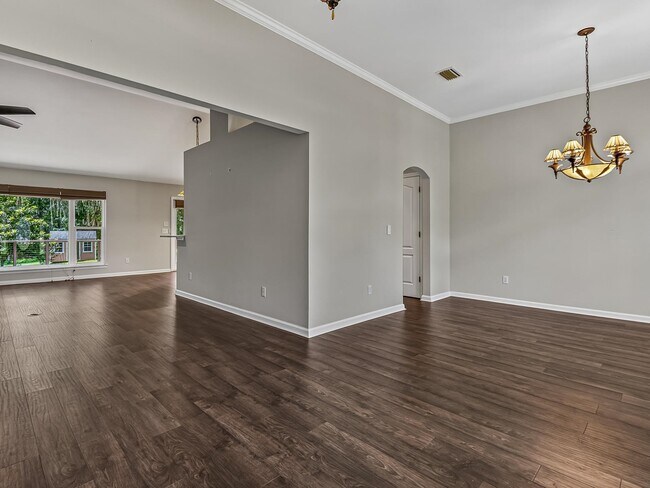 Building Photo - 6326 Glasgow Dr