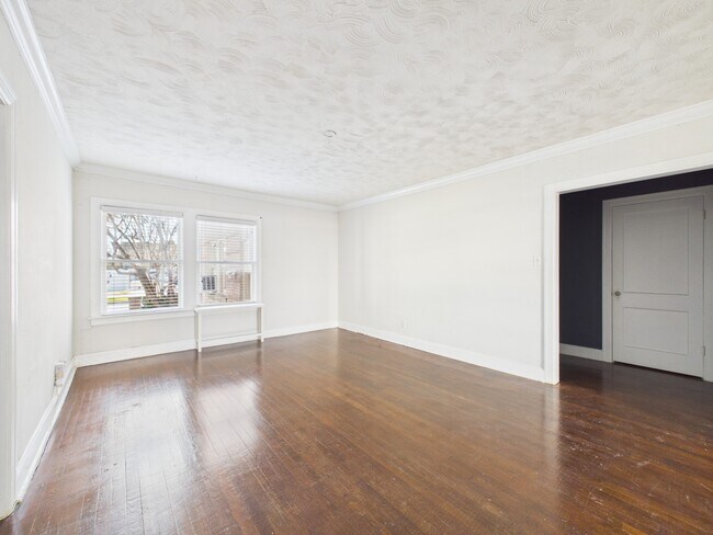 Building Photo - 1920 Richmond Ave.