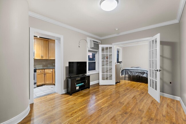 Primary Photo - 151 Sip Ave