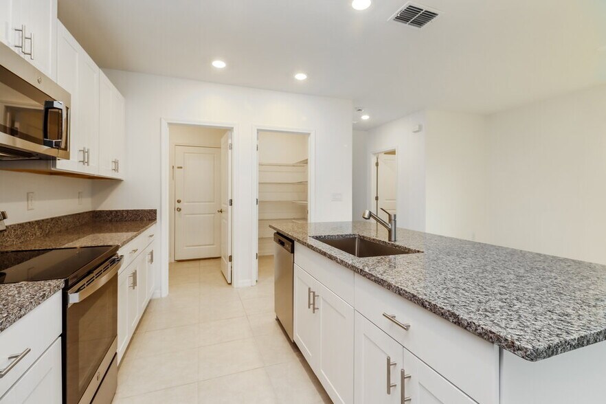 Building Photo - 17839 Cloudless Bliss Dr