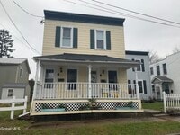 Building Photo - 9 James St