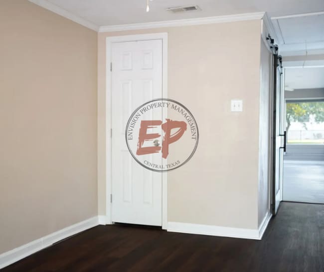 Building Photo - 3804 Parkwood St