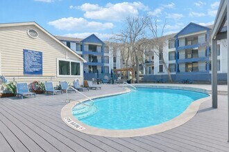 Building Photo - 2501 Wickersham Ln