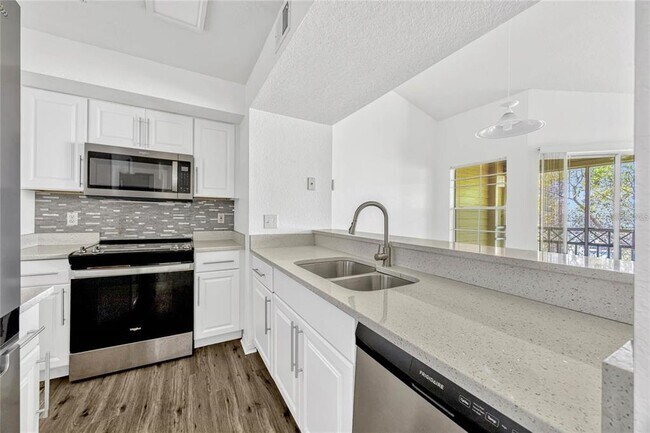 Building Photo - 2314 Mid Town Terrace