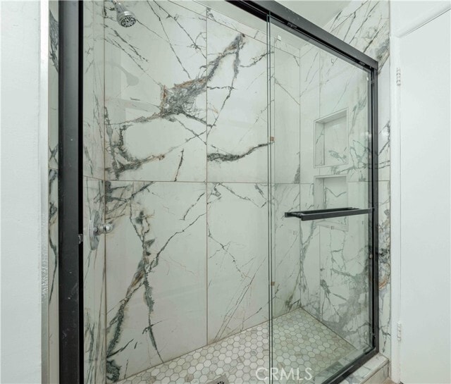 Building Photo - 1316 W Valencia Dr