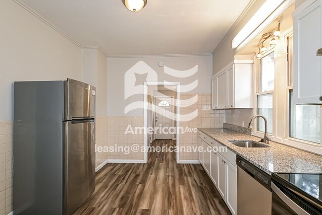 Building Photo - 4047 Schiller Pl