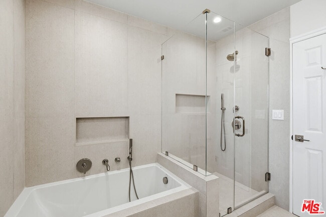 Building Photo - 7424 W 81st St