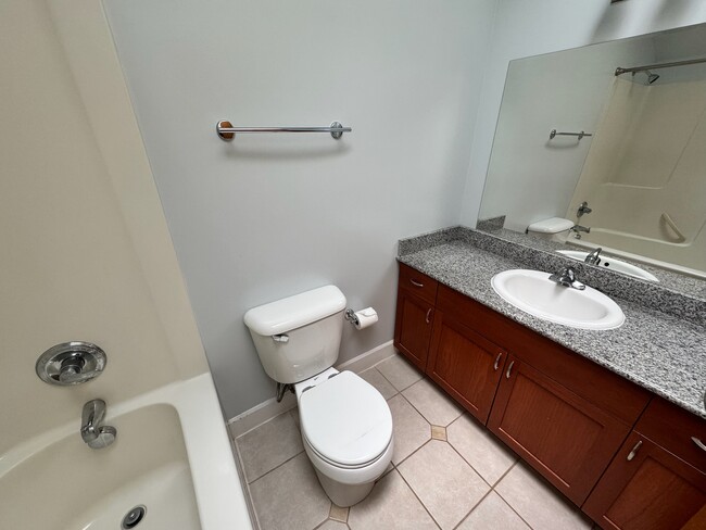 Bathroom - 2505 S Dearborn St