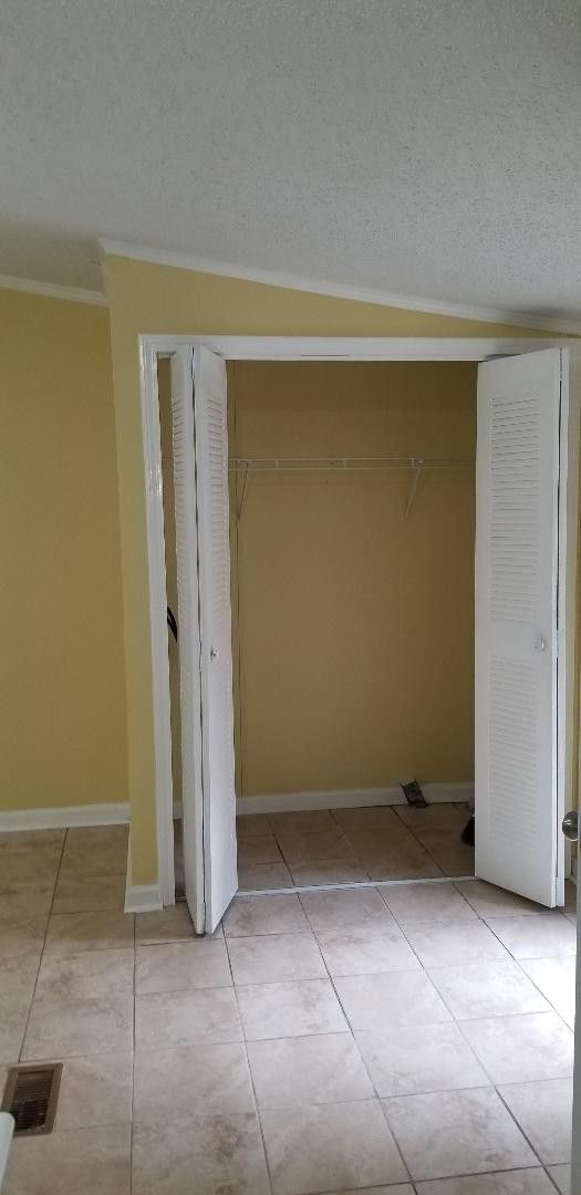 Building Photo - 169 Brentwood Ln