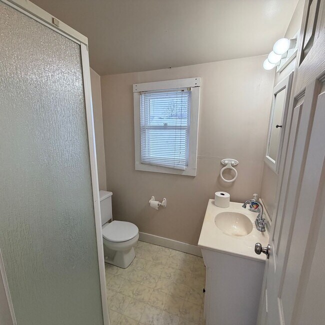 Building Photo - 3 bedroom home on the NW side of Grand Rapids