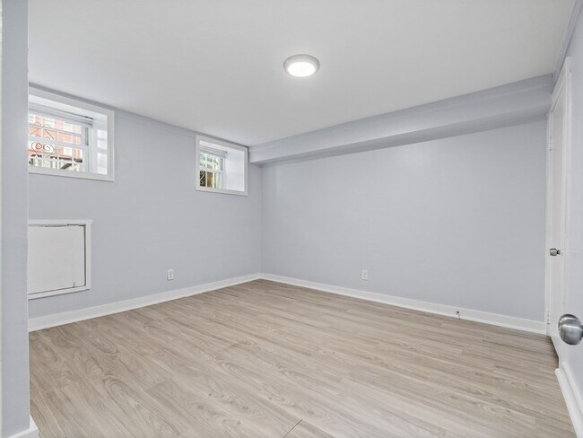 Building Photo - 43 Coleman St