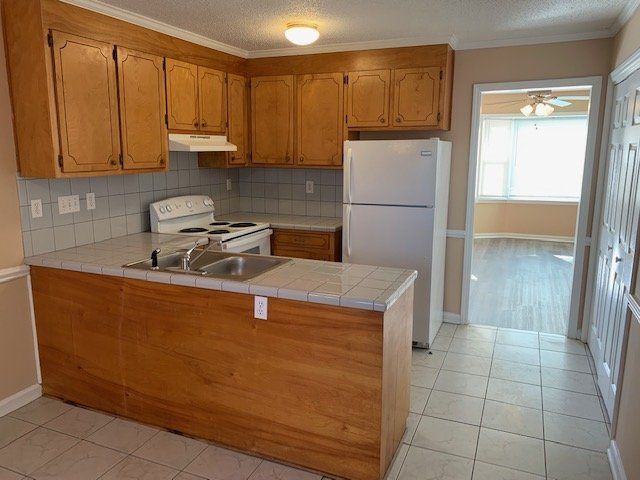 Building Photo - 3800 Sterling Pointe Dr