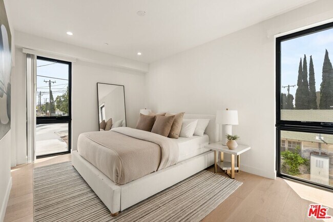 Building Photo - 3808 College Ave