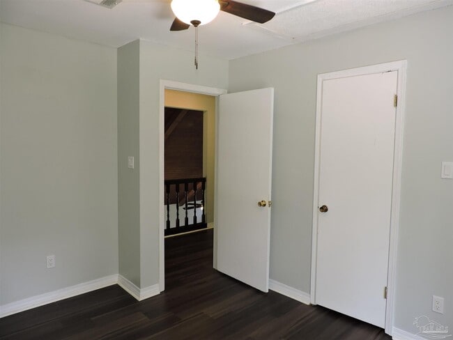 Building Photo - 7674 Old Hickory Dr