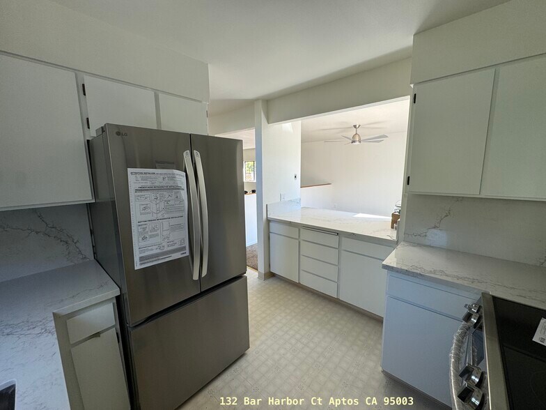 Kitchen 3 - 132 Bar Harbor Ct