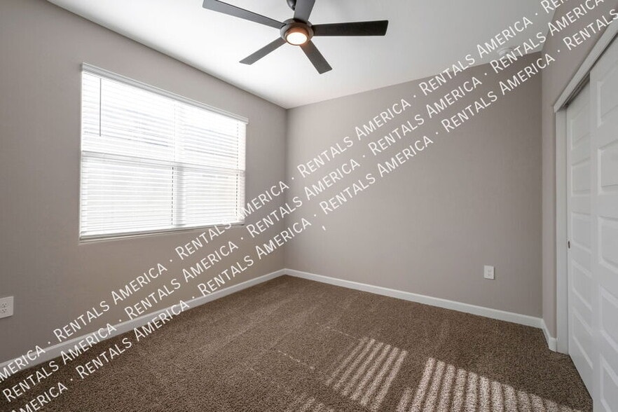 Building Photo - 36990 N Aleutian Dr