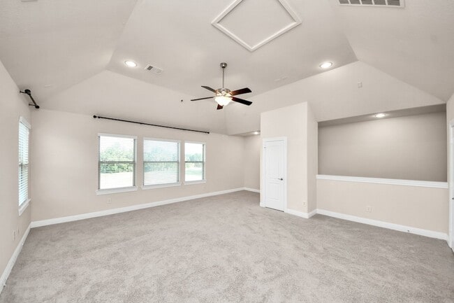 Building Photo - 8926 Leaning Hollow Ln