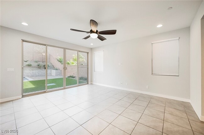 Building Photo - 27 Santo Mio Ct