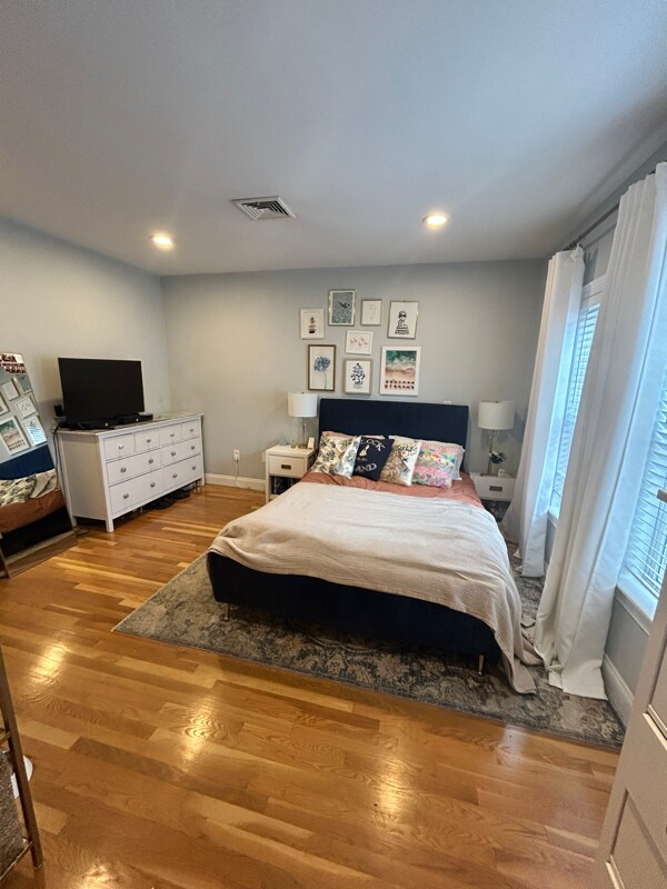 Building Photo - 7 Leeds St