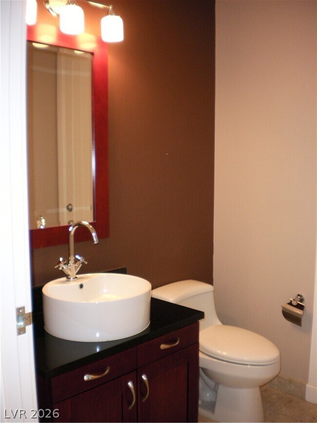 Building Photo - 4575 Dean Martin Dr