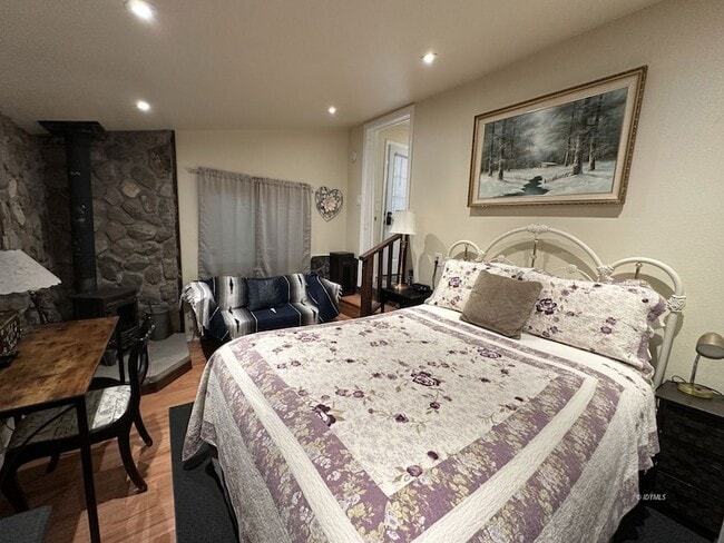 Building Photo - 55045 Strong Dr