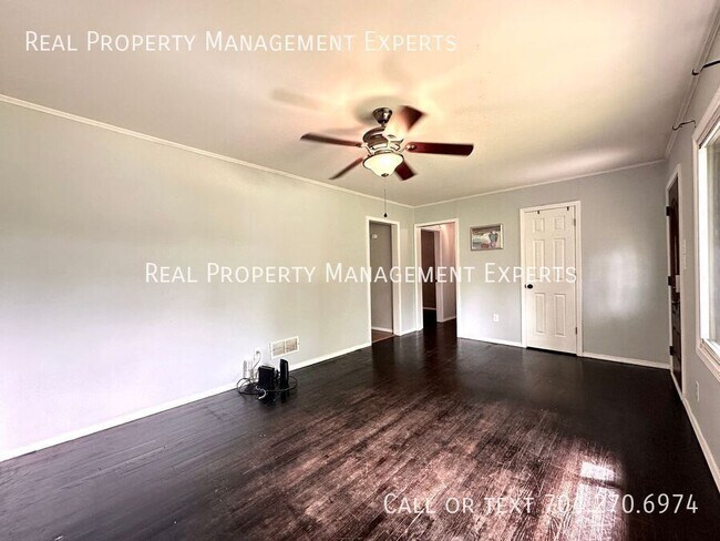 Building Photo - 4429 Firwood Ln