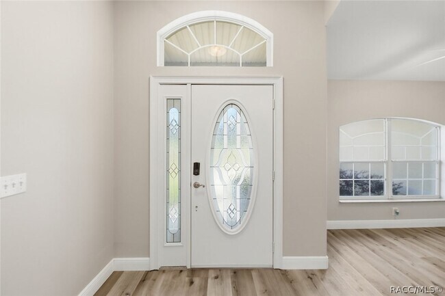 Building Photo - 8520 N Elkcam Blvd