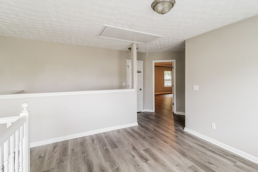 Building Photo - 315 Timberlake Terrace