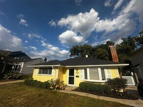 Building Photo - 4614 Olivia Ave